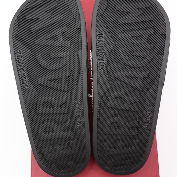 Salvatore Ferragamo Groove X Gancini Pool Slides - Picture 7 of 7